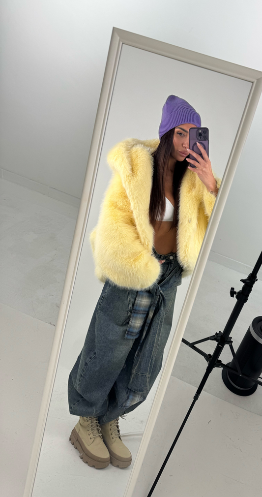 Jeans stella con dettaglio in vita camicia